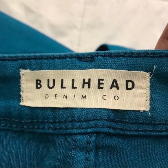 ๐ Bullhead Denim Co. High Rise Jeans - Picture 15 of 16